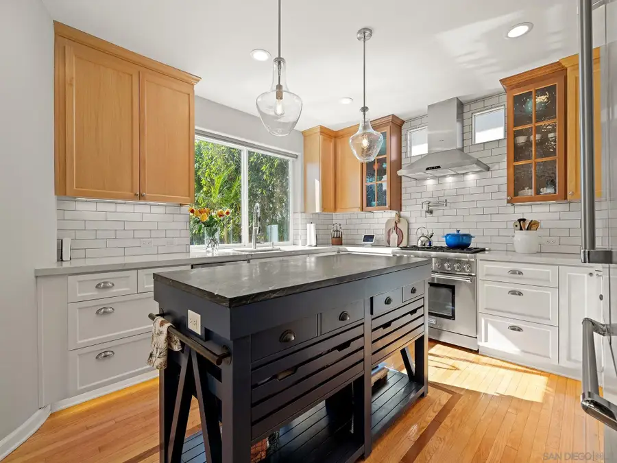 4385 Orchard Ave, San Diego, CA 92107 - Image #3