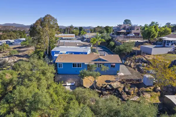 300 Thornton Dr #4, El Cajon, CA 92021