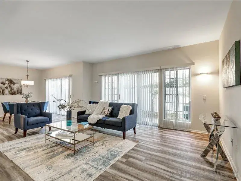 8641 Via Mallorca #F, La Jolla, CA 92037 - Image #2