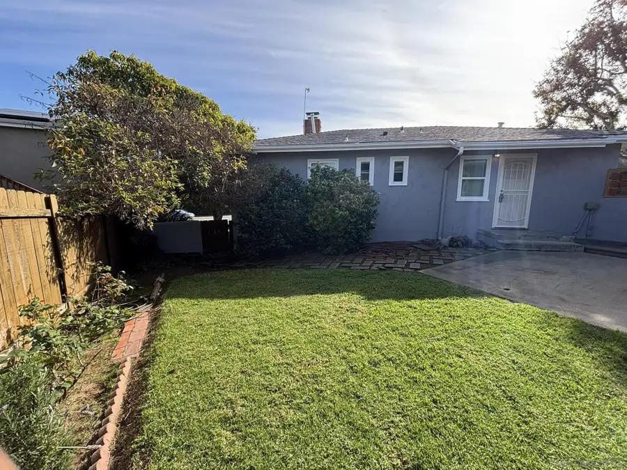 1676 Chatsworth Blvd, San Diego, CA 92107 - Image #2