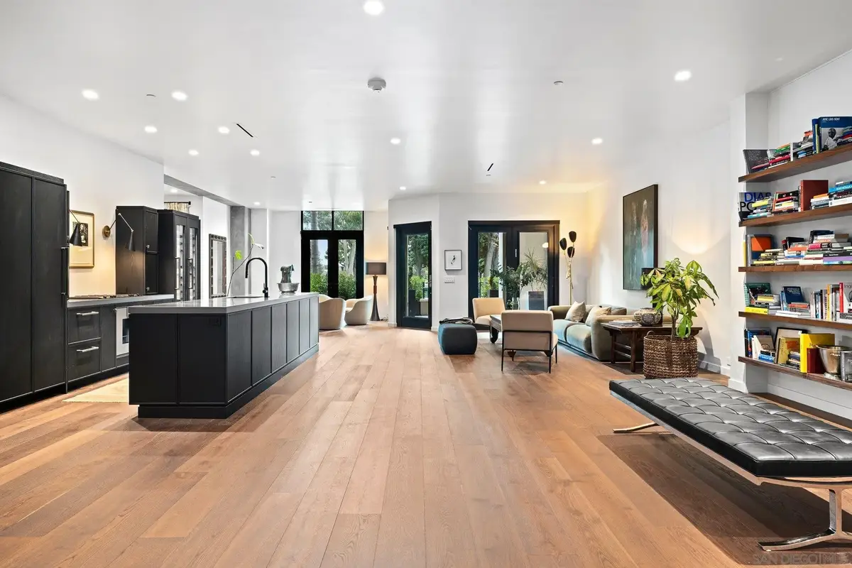 2500 6th Ave #TH04, San Diego, CA 92103 - Image #1