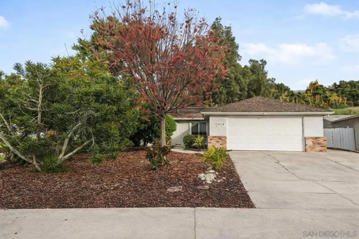 9737 Roe Dr, Santee, CA 92071 - Image #1