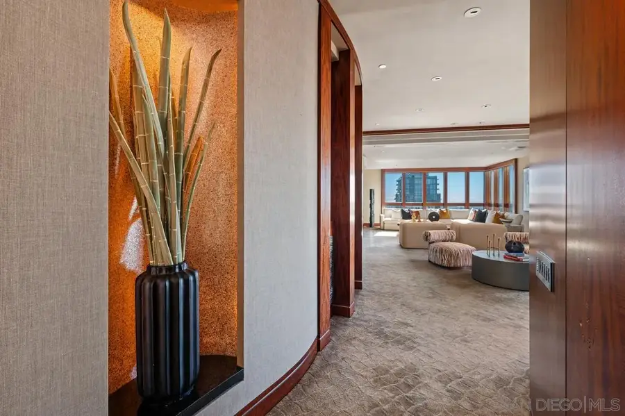 700 Front St #2701, San Diego, CA 92101 - Image #2