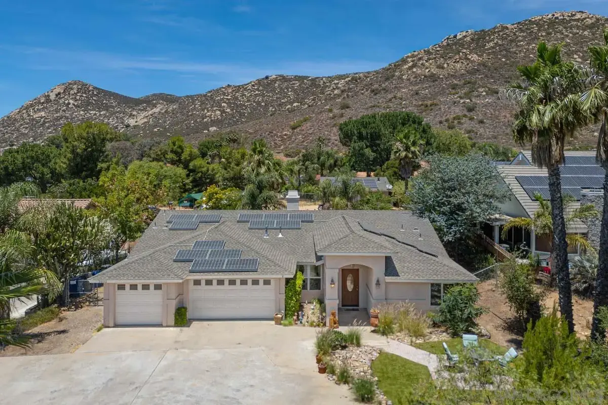 26152 Bellemore Dr, Ramona, CA 92065 - Image #1