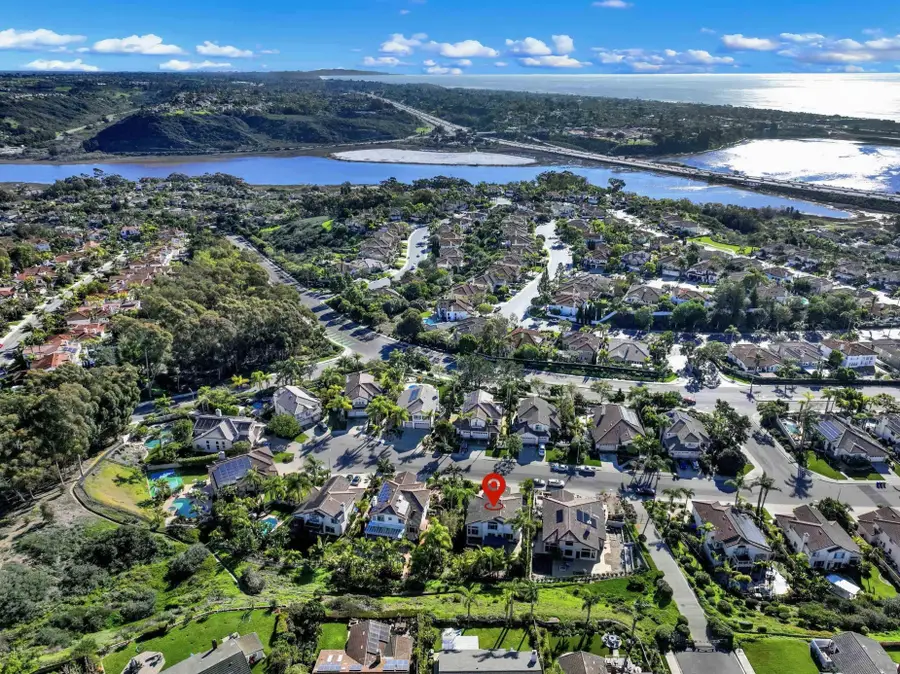 1010 Whimbrel Ct, Carlsbad, CA 92011 - Image #2