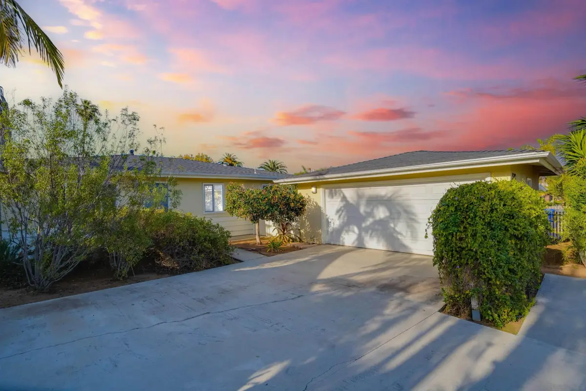 370 Tamarack Ave, Carlsbad, CA 92008 - Image #1