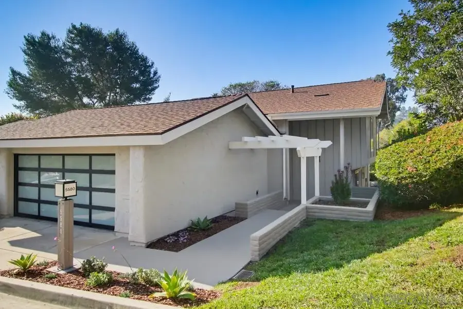 5580 Caminito Consuelo, La Jolla, CA 92037 - Image #2