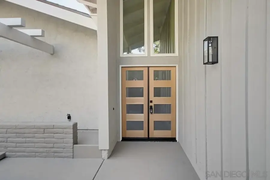 5580 Caminito Consuelo, La Jolla, CA 92037 - Image #3