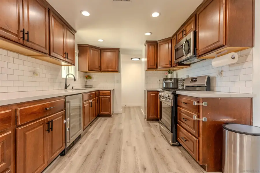 6418 Hayward Way, San Diego, CA 92139 - Image #2