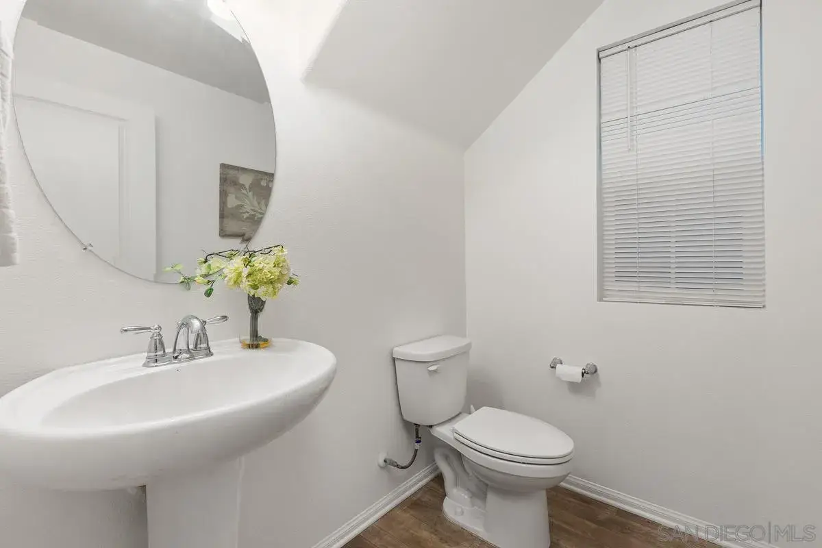 264 Camellia Way, Vista, CA 92083 - Image #1