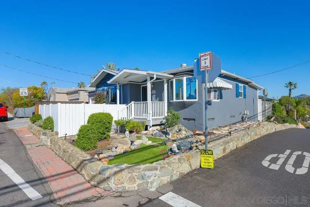 4605 Pomona Ave, La Mesa, CA 91942 - Image #1