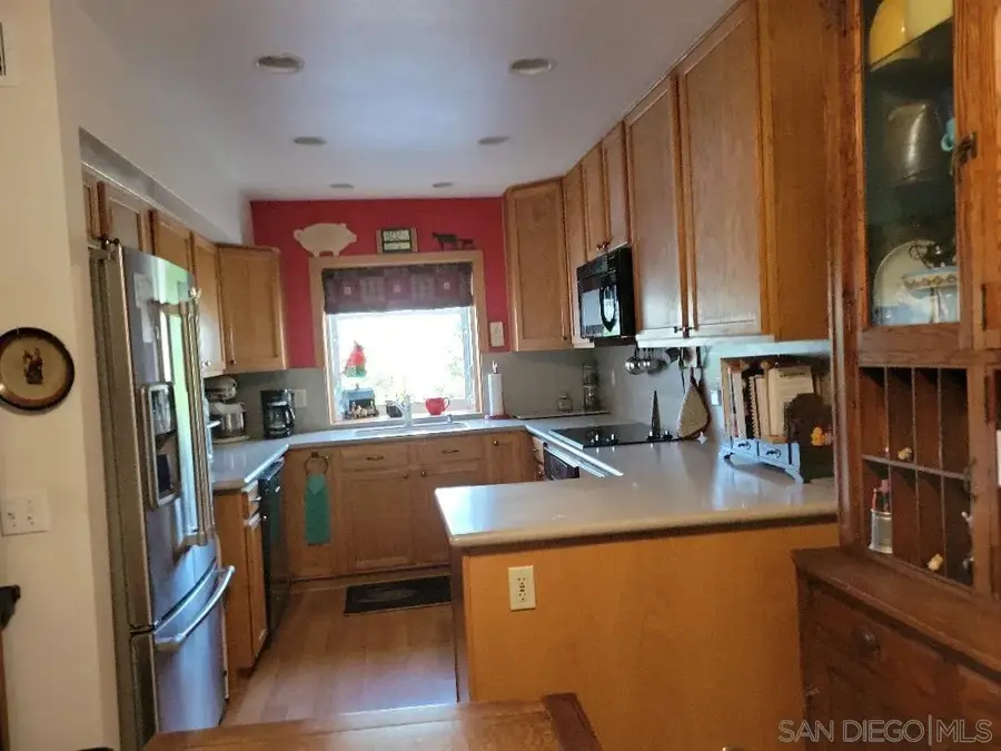 9881 S Aldergrove Ln, Spring Valley, CA 91977 - Image #2
