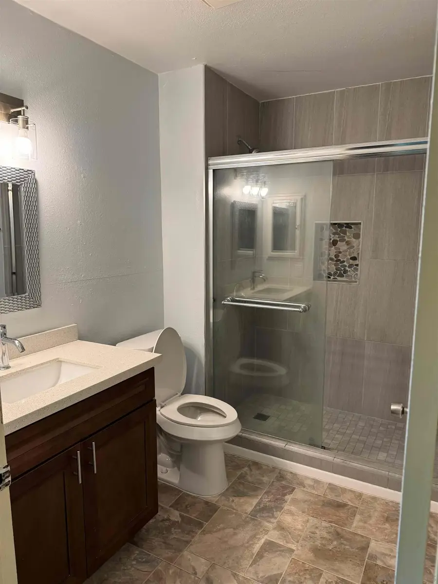 9504 Carroll Canyon Road #201, San Diego, CA 92126 - Image #2