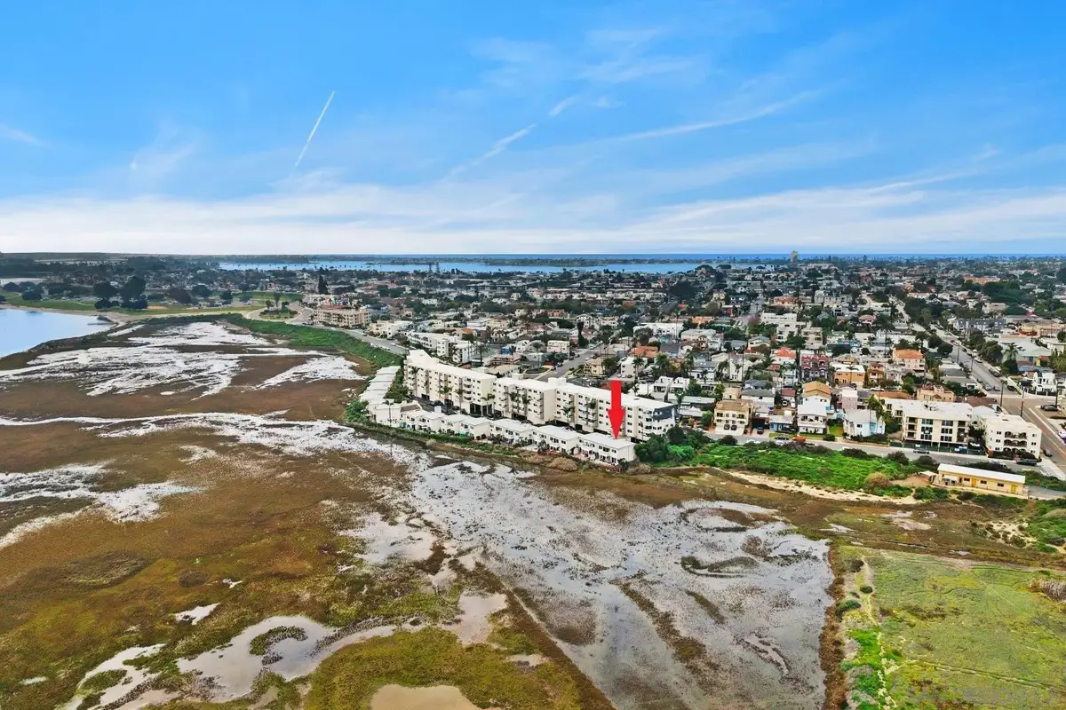 4013 Crown Point Dr #2, San Diego, CA 92109 - #1