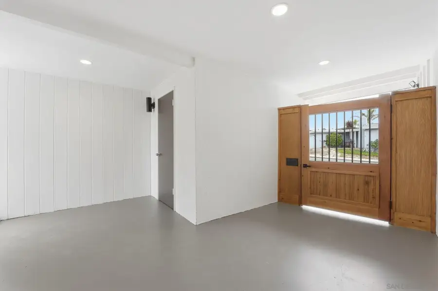 9348 Horton Dr, La Mesa, CA 91942 - Image #2