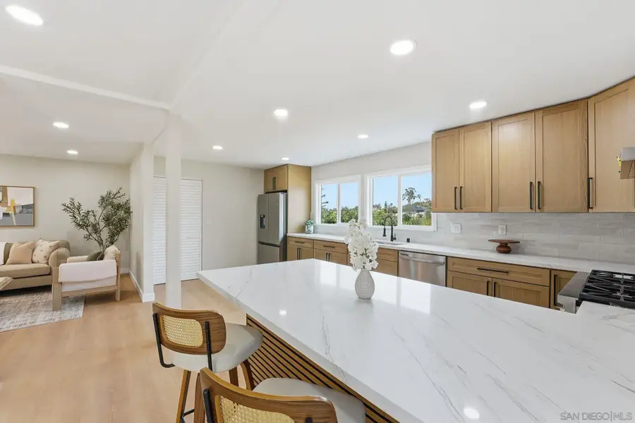 9348 Horton Dr, La Mesa, CA 91942 - Image #3