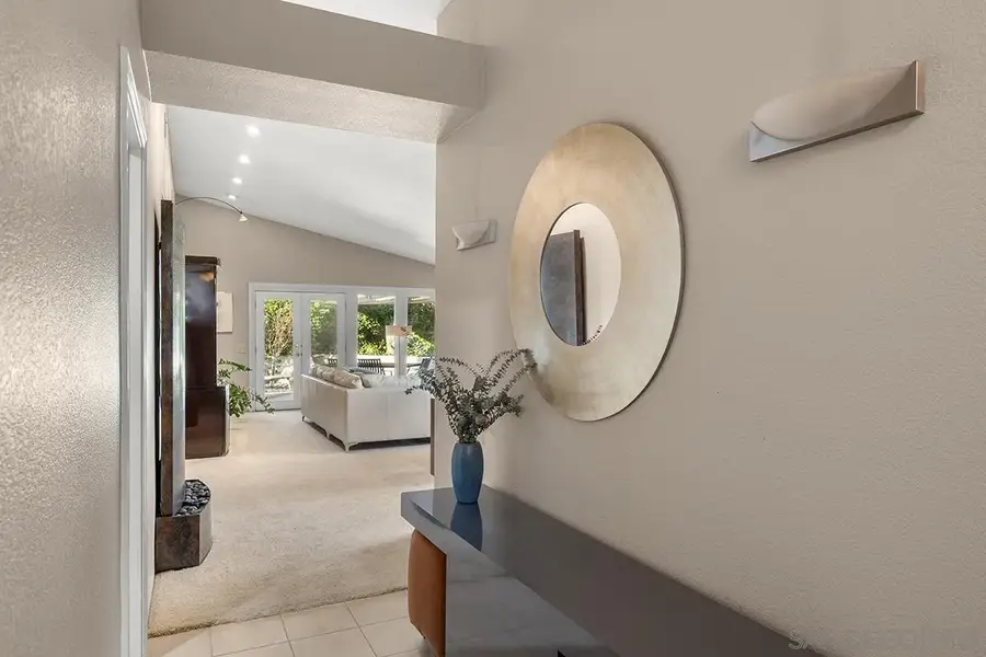 4086 Caminito Terviso, San Diego, CA 92122 - #3