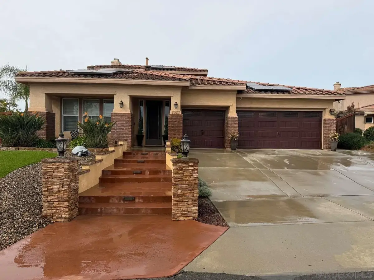 2327 Clearcrest Ln, Fallbrook, CA 92028 - Image #1