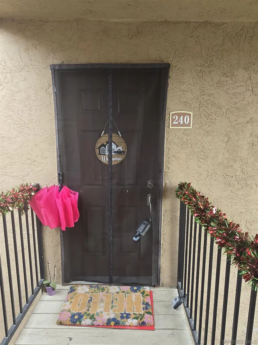 1050 Rock Springs Rd #240, Escondido, CA 92026 - Image #3