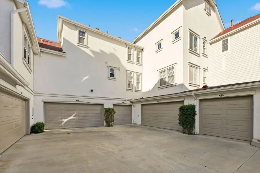 845 Harbor Cliff Way #305, Oceanside, CA 92054 - #2