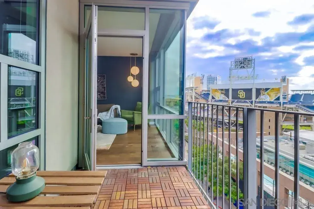 321 10th Ave #904, San Diego, CA 92101 - Image #1