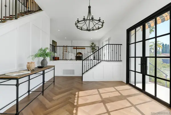 2904 Levante St, Carlsbad, CA 92009