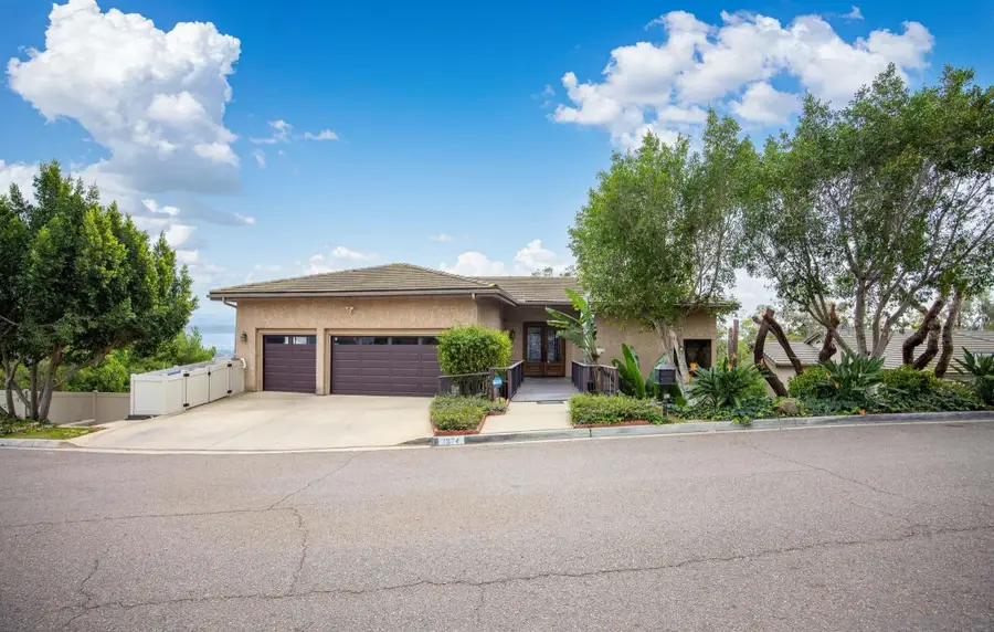 1574 Shadow Knolls Dr, El Cajon, CA 92020 - #2