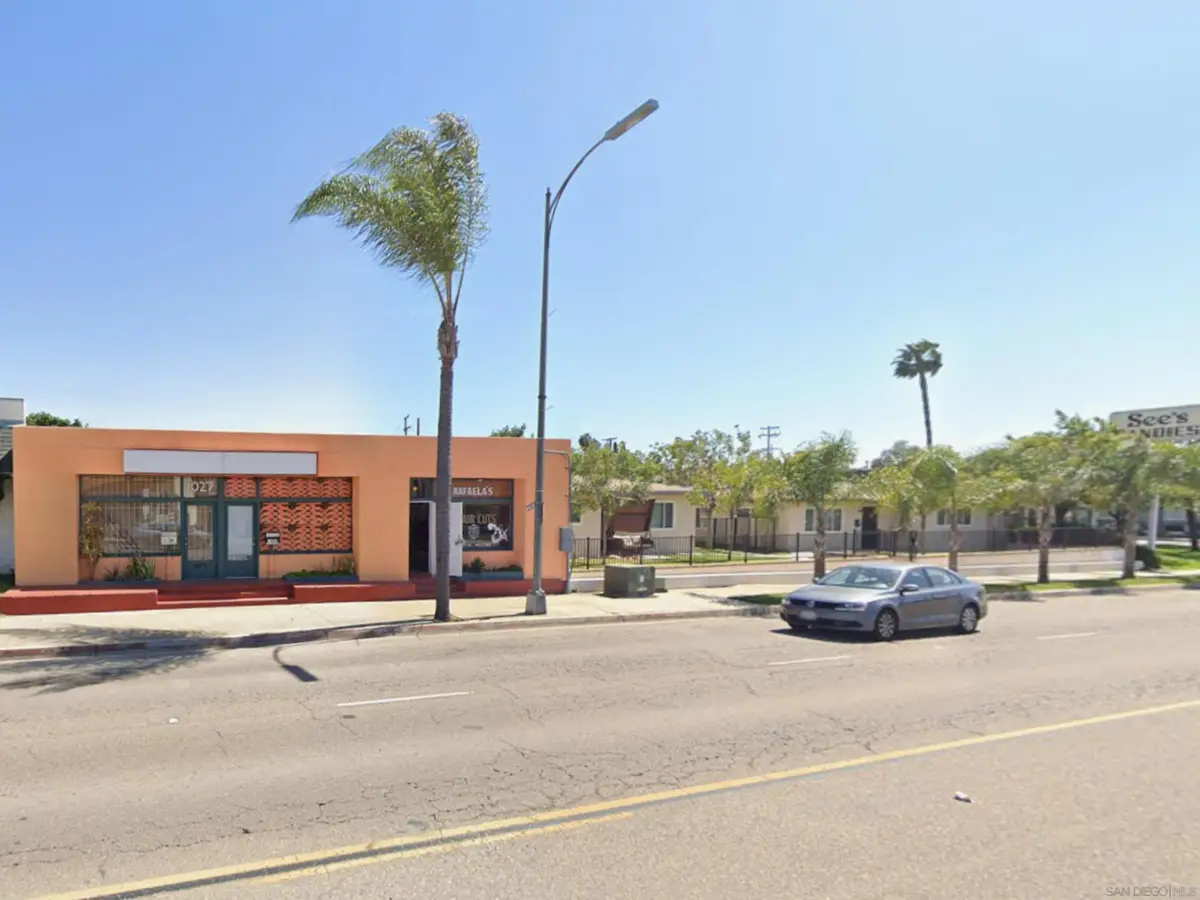 1025-29 E Valley Pkwy, Escondido, CA 92025 - #1