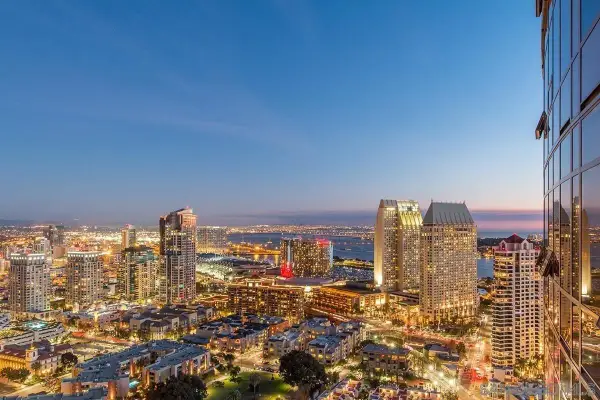 700 W E St #3504, San Diego, CA 92101