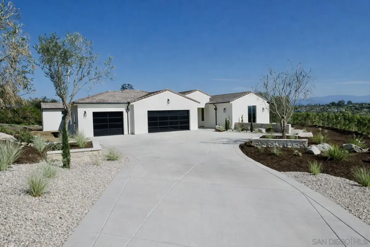 588 Twin Country Ln, Fallbrook, CA 92028 - Image #1