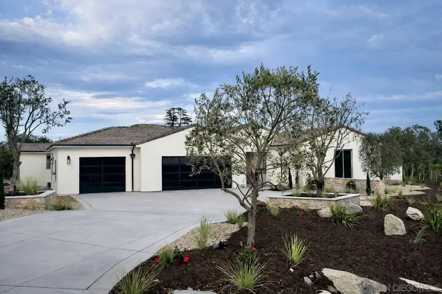 588 Twin Country Ln, Fallbrook, CA 92028 - Image #2