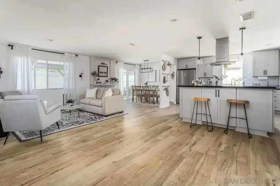 4367 Berwick, San Diego, CA 92117 - #2