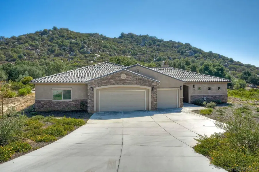 12252 Via Ruscello, Lakeside, CA 92040 - Image #2