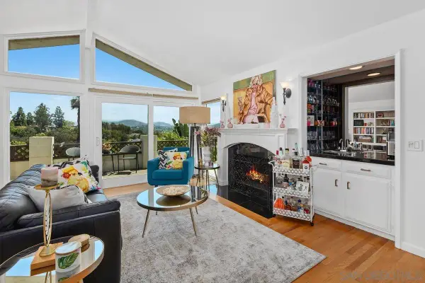 11651 Shadowglen Road, El Cajon, CA 92020