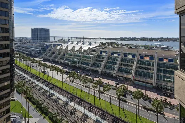 100 Harbor Drive #1706, San Diego, CA 92101