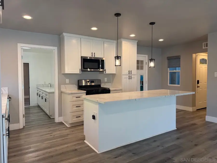 3516 Las Vegas Dr, Oceanside, CA 92054 - #2