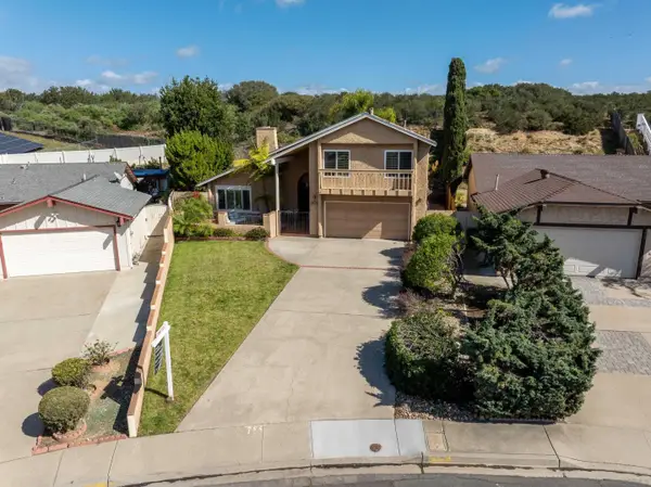 4676 Huggins, San Diego, CA 92122