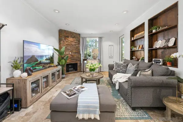 12366 Carmel Country Rd #207, San Diego, CA 92130
