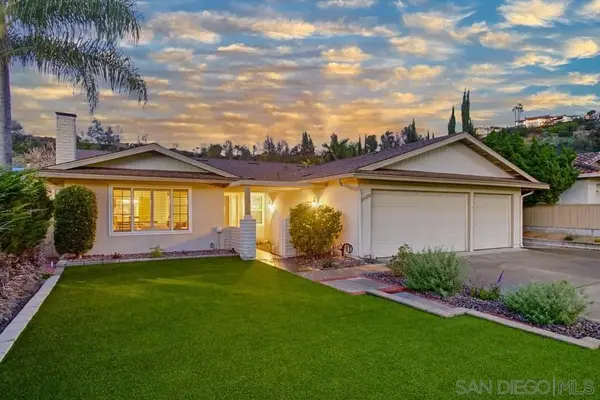 2086 Valley Lake Drive, El Cajon, CA 92020