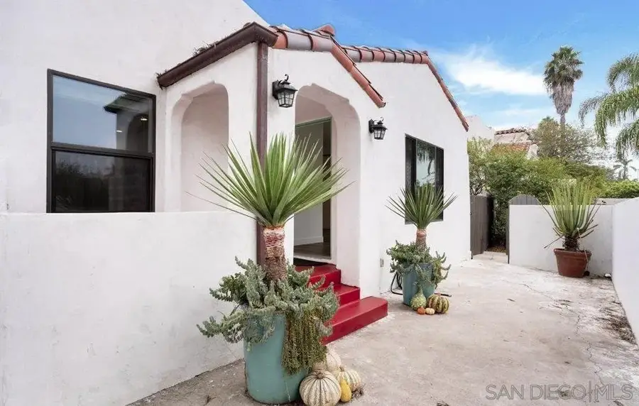 4671-73 Terrace Dr, San Diego, CA 92116 - #2