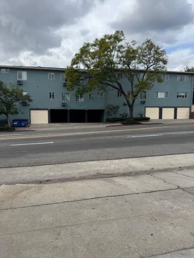 Address Withheld By Seller, Los Angeles, CA 90027 - #2