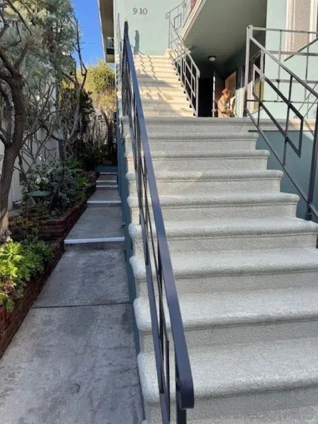 Address Withheld By Seller, Los Angeles, CA 90027 - #3