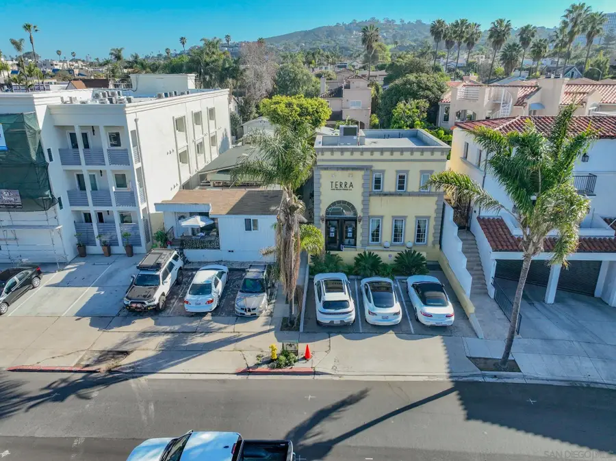 7421-25 La Jolla Blvd., La Jolla, CA 92037 - #2