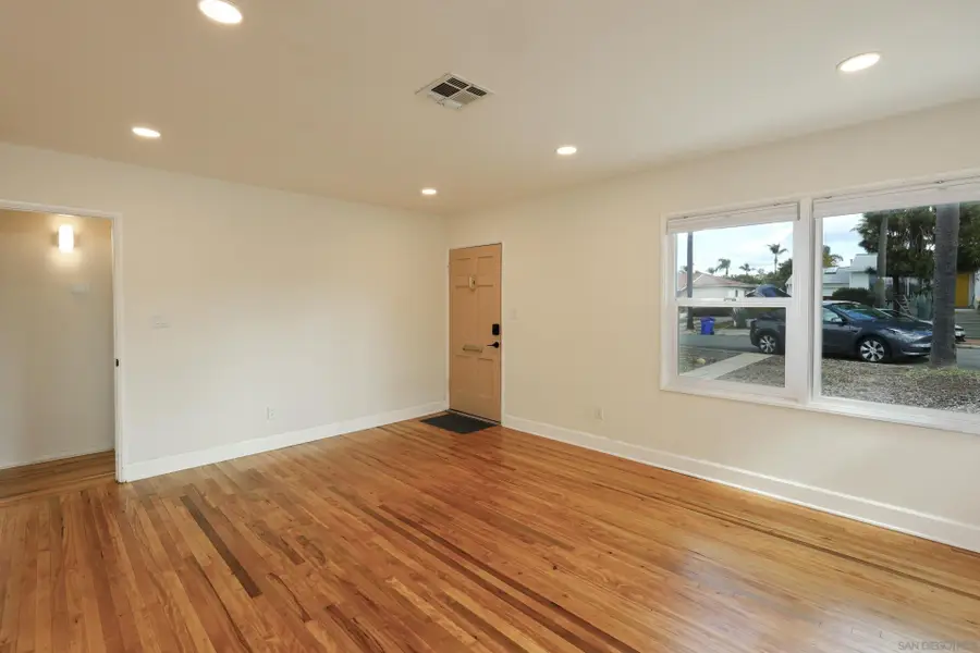 4324 Oxford St, La Mesa, CA 91942 - #2