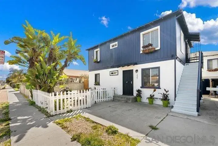 217 Evergreen Ave, Imperial Beach, CA 91932 - #2