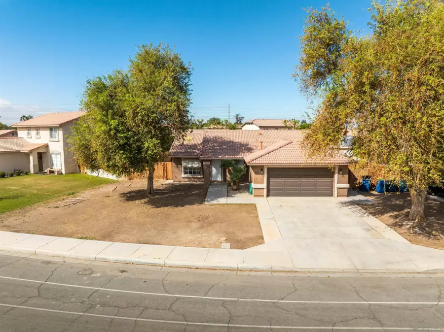 931 Jones St., Brawley, CA 92227 - #2