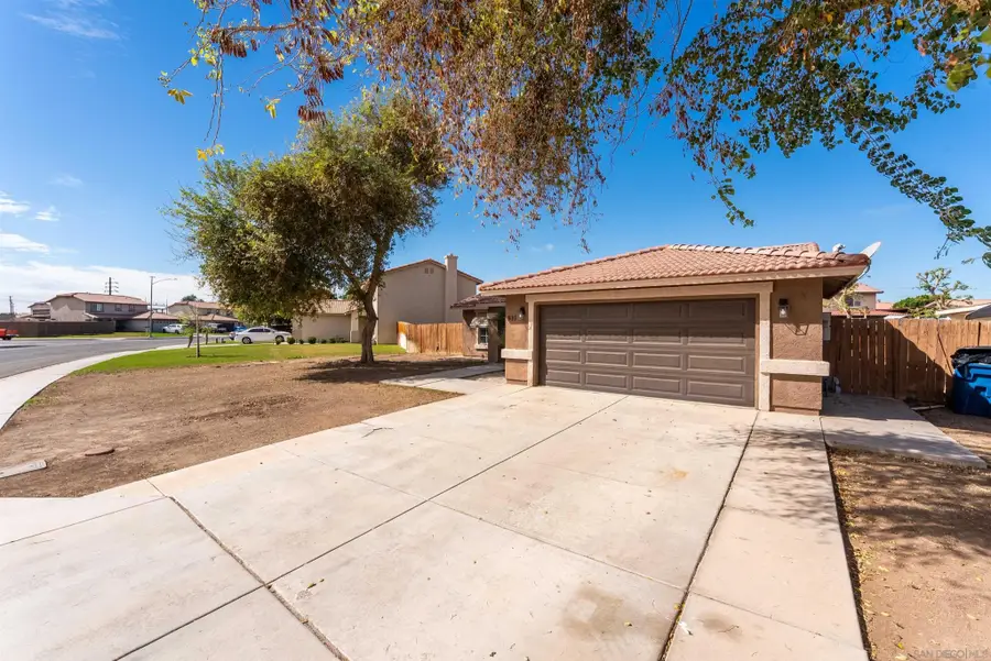 931 Jones St., Brawley, CA 92227 - #3
