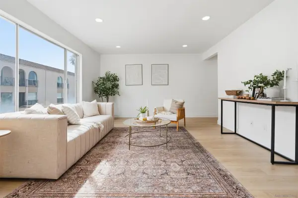 4750 Noyes St #204, San Diego, CA 92109