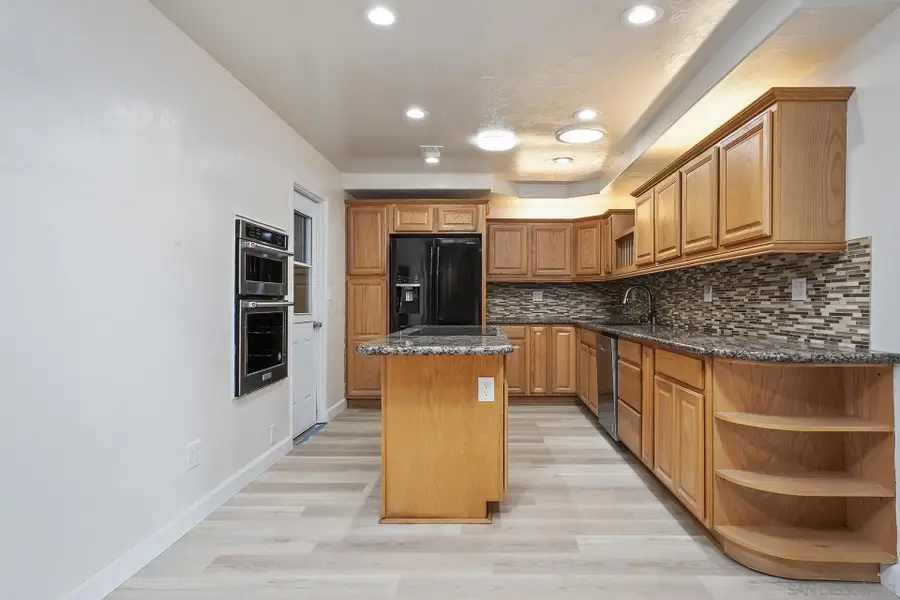 9213 Fenway Rd, Santee, CA 92071 - #3