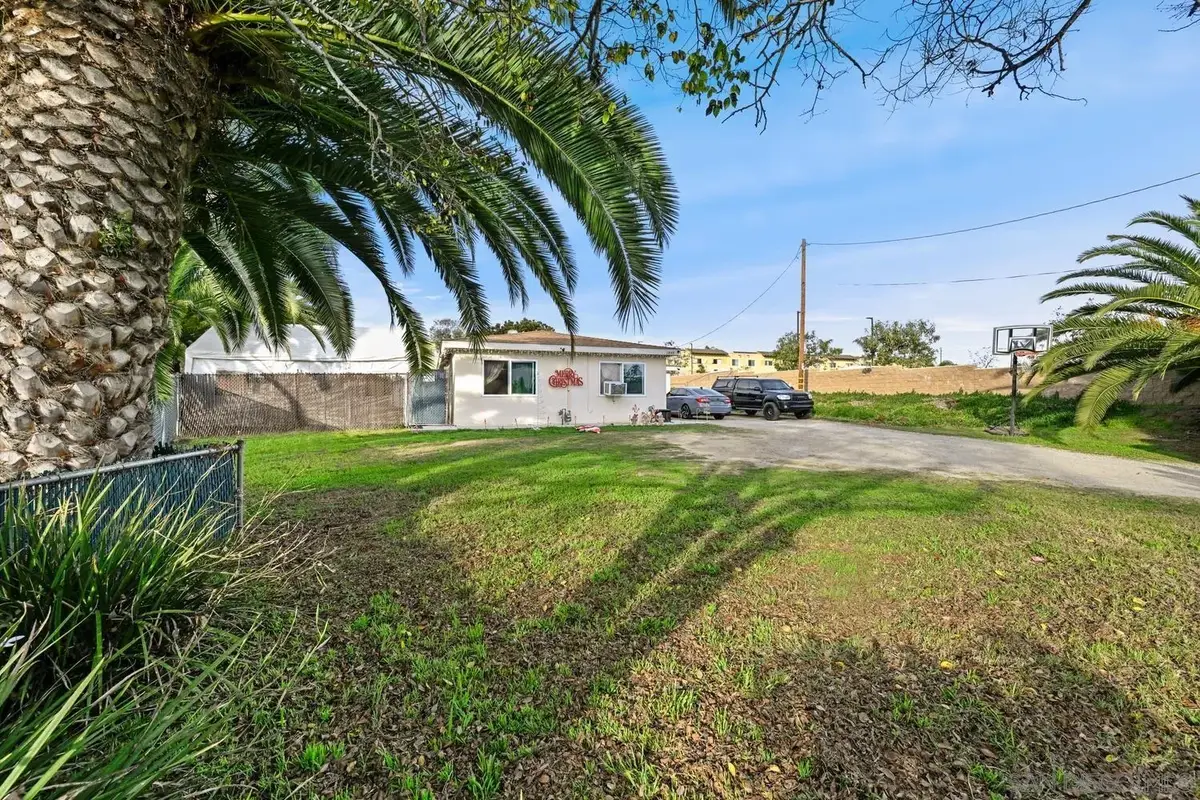 1845 West Dr, Vista, CA 92083 - Image #1